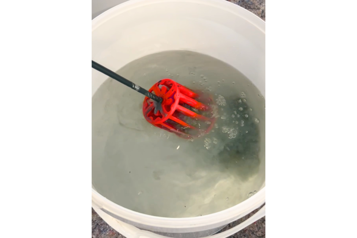 MIXER AND ROLLER CLEANER